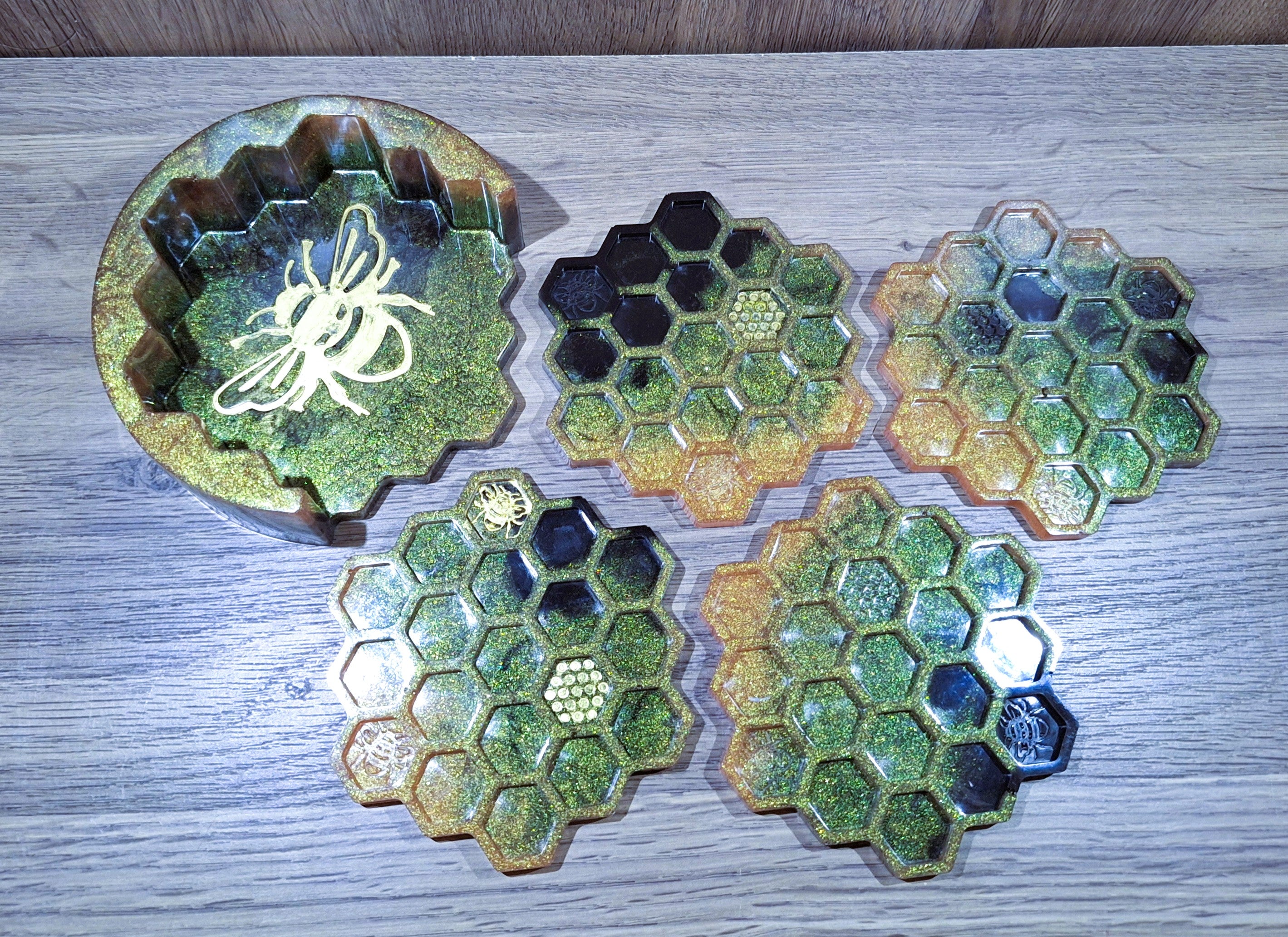 5pc Gold & Black Honeycomb Coaster Set