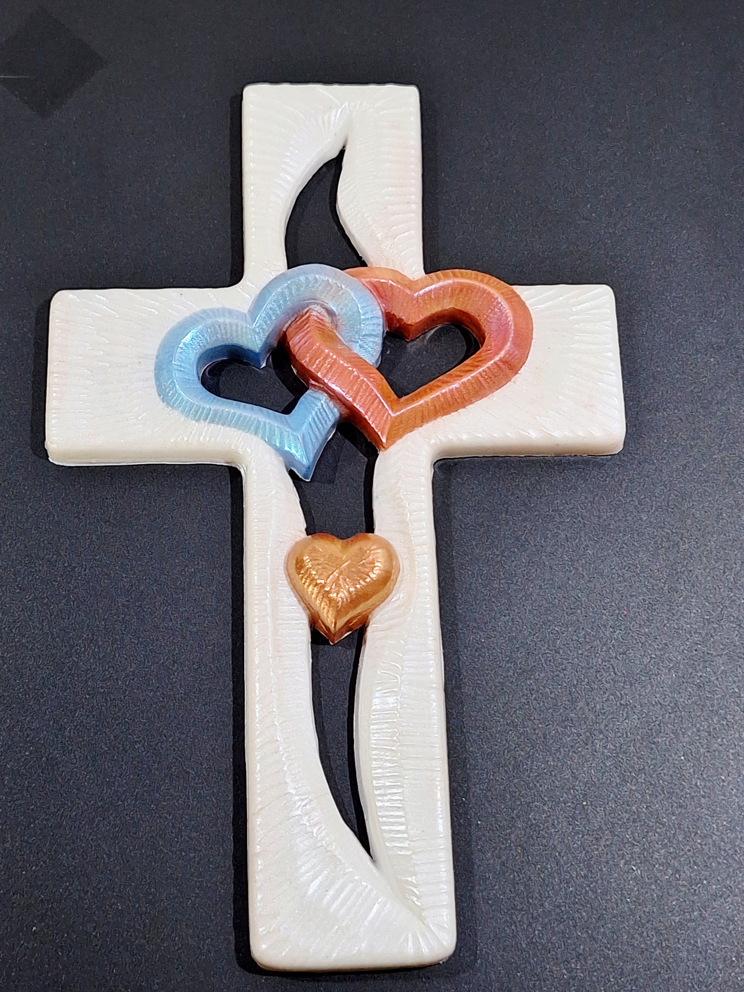 White Intertwined Hearts Cross